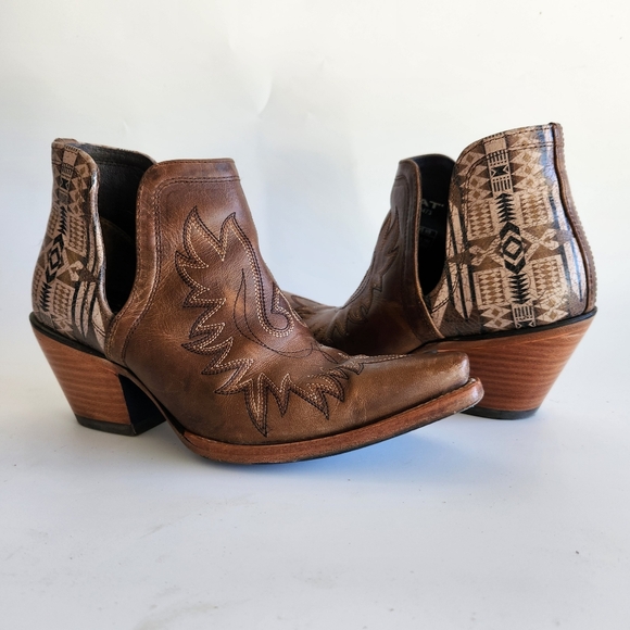 Ariat Pendelton Dixon Ankle Boot Weathered Brown Snip Toe Western Aztec Print 9B - Picture 2 of 16